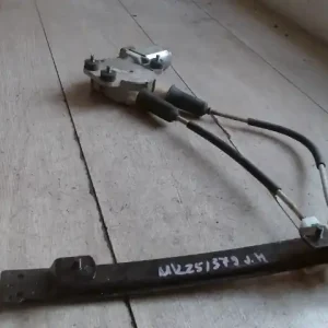 Vásárlói kedvenc ALFA ROMEO 147 00.10-04.10 Jobb hátsó ablakemelő szerkezet elektromos 5 ajtós bontott alkatrész