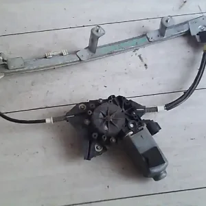 ALFA ROMEO 156 97-03 Bal első ablakemelő szerkezet elektromos motorralbontott alkatrész Azonnali szállítás