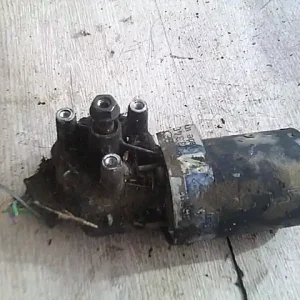AUDI 80 Ablaktörlő motor első bontott alkatrész Biztonságos fizetés