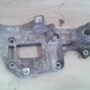 Expressz szállítás AUDI A3 2003.05 - 2005.09 Generátor tartó bak 2.0i bontott alkatrész