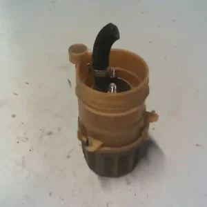 Vedd meg online AUDI 80 91-94 üzemanyag szivattyú bontott alkatrész