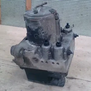 Legkelendőbb AUDI A4 94-98 Abs kocka1.6i bontott alkatrész