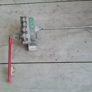 Expressz szállítás AUDI A4 94-98 Vákuum tároló doboz bontott alkatrész