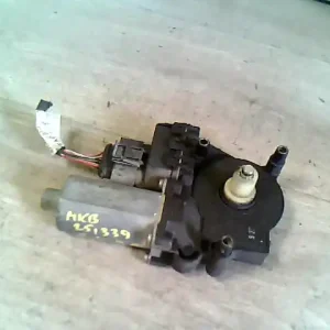 Biztonságos fizetés AUDI A4 98-01 Bal első ablakemelő motor bontott alkatrész