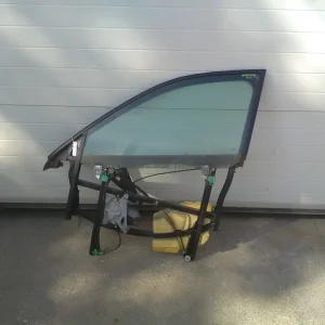 AUDI A4 98-01 Bal első ablakemelő szerkezet elektromos üveggel + motorral együtt bontott alkatrész Árengedmény