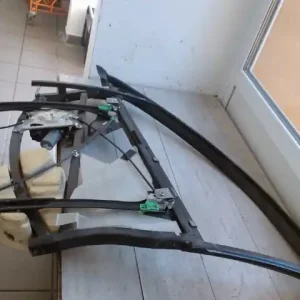 AUDI A4 98-01 Bal első ablakemelő szerkezet elektromos kombi bontott alkatrész Kedvezmény