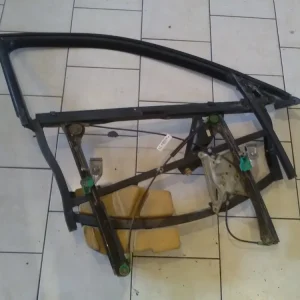 AUDI A4 94-98 Jobb első ablakemelő szerkezet elektromos kombi bontott alkatrész Biztonságos vásárlás