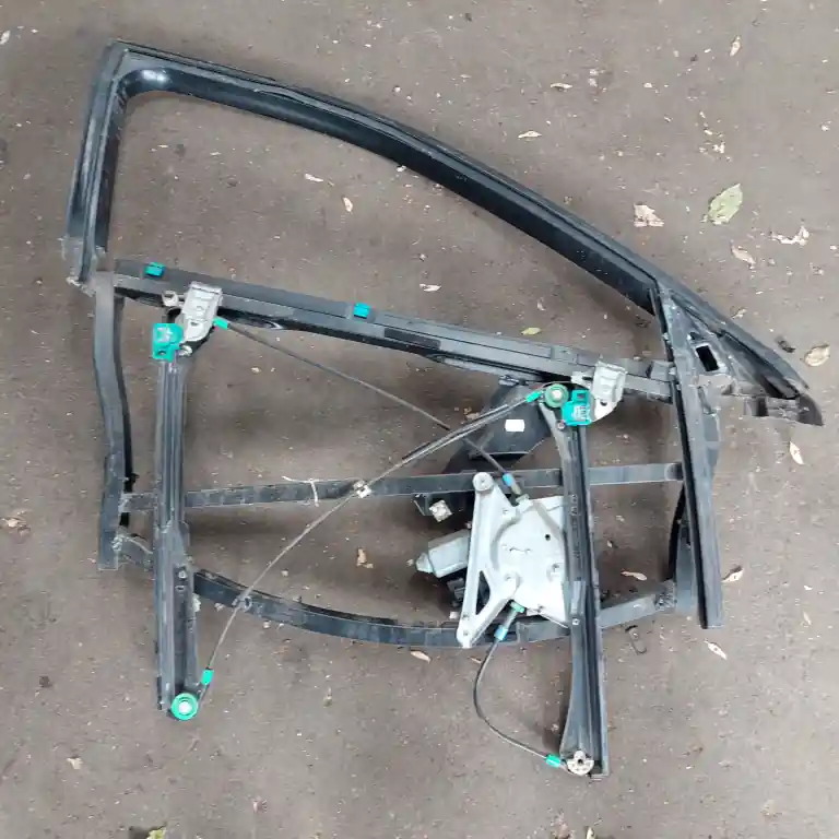 AUDI A4 94-98 Jobb első ablakemelő szerkezet elektromos bontott alkatrész Kedvezmény