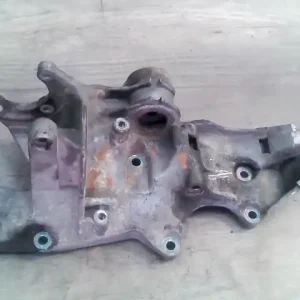 AUDI A4 98-01 Generátor tartó bak 1.6ibontott alkatrész Azonnali szállítás