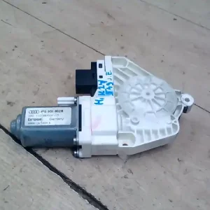 Népszerű AUDI A6 2004.05 - 2008.09 Jobb első ablakemelő motor 4 ajtós bontott alkatrész