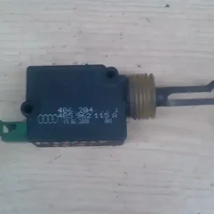 Legnépszerűbb AUDI A6 97-04 Csomagtérajtó központi zár motor bontott alkatrész