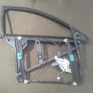 Vásárlói kedvenc AUDI A6 97-04 Jobb első ablakemelő szerkezet elektromos kerettel,kombi bontott alkatrész