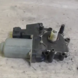 AUDI A6 97-04 Jobb hátsó ablakemelő motor 4 ajtós bontott alkatrész Korlátozott ajánlat