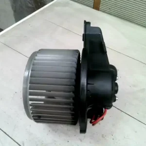 Árengedmény AUDI A6 97-04 Fűtőmotor klímás 2.8i bontott alkatrész