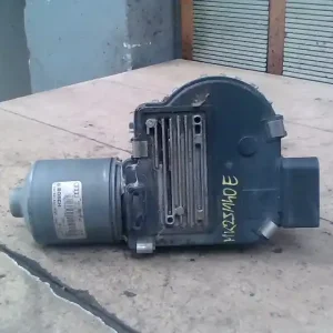 AUDI A8 2003.01.01-2010.02.28 Ablaktörlő motor első bontott alkatrész Akció