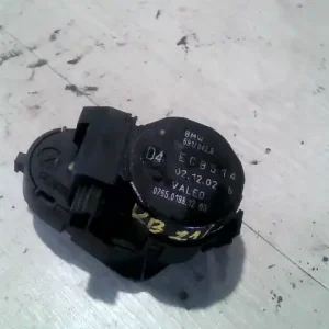 BMW 520 Fűtésszabályzó zsalu állító motor bontott alkatrész Azonnali szállítás