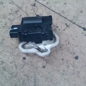 Legjobb ár AUDI A8 2003.01.01-2010.02.28 Fűtésszabályzó zsalu állító motor bontott alkatrész