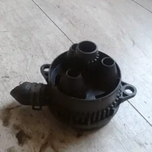 AUDI A8 2003.01.01-2010.02.28 Vákuum tároló doboz 3.0d bontott alkatrész Szezonális akció