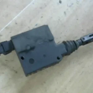 Biztonságos vásárlás AUDI A8 94.06-02.12 Csomagtérajtó központi zár motor bontott alkatrész