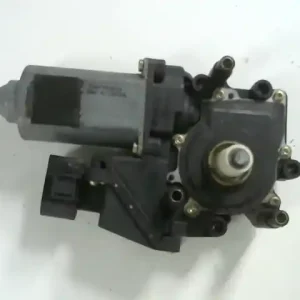 AUDI A8 94.06-02.12 Jobb hátsó ablakemelő motor bontott alkatrész Végkiárusítás
