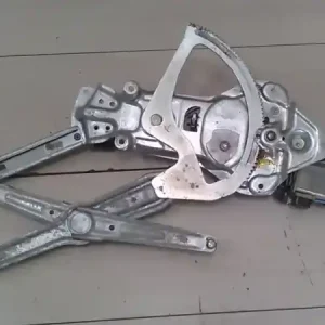 Olcsóbb BMW E34 87-96 Jobb első ablakemelő szerkezet elektromos bontott alkatrész