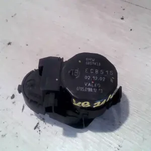 BMW 520 Fűtésszabályzó zsalu állító motor bontott alkatrész Biztonságos fizetés