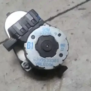 Vásárlói kedvenc BMW E39 95-03 Fűtésszabályzó zsalu állító motor bontott alkatrész