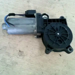 Vásárlói kedvenc BMW E46 98-05 Bal első ablakemelő motor bontott alkatrész