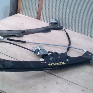 Biztonságos fizetés BMW E60 2003.07.01-2010.10.01 Bal első ablakemelő szerkezet elektromos bontott alkatrész