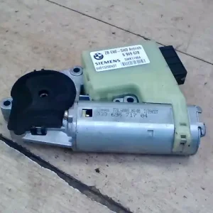 Expressz kézbesítés BMW E60 2003.07.01-2010.10.01 Tetőablak motor bontott alkatrész