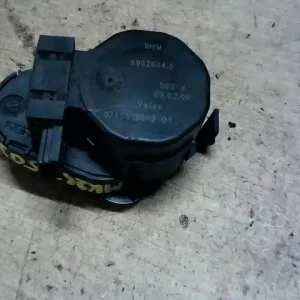 Biztonságos fizetés BMW X5 (E53) 2000.05.01-2006.12.31 Fűtésszabályzó zsalu állító motor bontott alkatrész