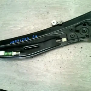 BMW E65 02.09.01-08.09.30 Jobb hátsó ablakemelő szerkezet elektromos 4 ajtós bontott alkatrész Szezonális akció