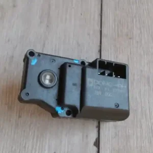 Árcsökkenés CHEVROLET LACETTI Fűtésszabályzó zsalu állító motor bontott alkatrész