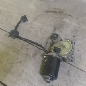 Kedvezményes ár CHEVROLET SPARK Ablaktörlő motor első 5 vezetékes bontott alkatrész