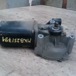 Azonnali szállítás CHRYSLER STRATUS Ablaktörlő motor első bontott alkatrész