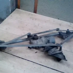 CHRYSLER VOYAGER 01.03-05.01 Ablaktörlő mechanika motorral első bontott alkatrész Olcsóbb