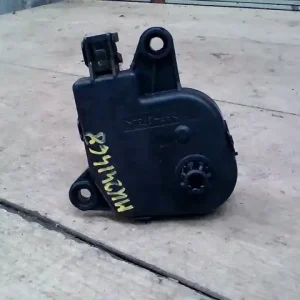 Vedd meg online CHRYSLER VOYAGER 01.03-05.01 Fűtésszabályzó zsalu állító motor bontott alkatrész