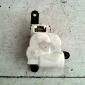 Ne maradj le CHRYSLER VOYAGER 96-01 Fűtésszabályzó zsalu állító motor bontott alkatrész