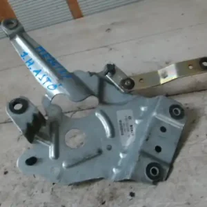 CITROEN BERLINGO 02-08 Jobb hátsó ablaktörlő motor tartó bontott alkatrész Vedd meg most