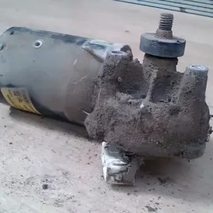 CITROEN BERLINGO 96-02 Ablaktörlő motor első bontott alkatrész Végkiárusítás