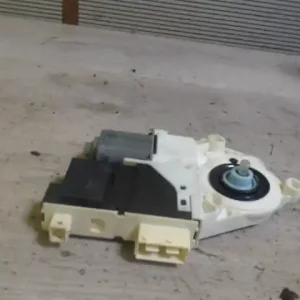 Vásárlói kedvenc CITROEN C4 2004.11.01-2008.08.01 Jobb első ablakemelő motor bontott alkatrész