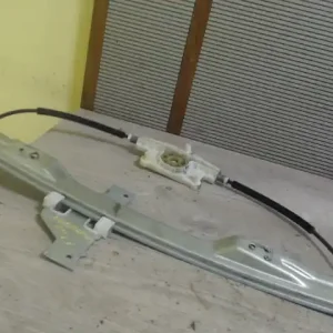 CITROEN C4 2004.11.01-2008.08.01 Jobb első ablakemelő szerkezet elektromos bontott alkatrész Kiárusítás