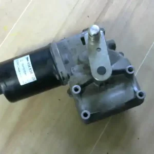 CITROEN C4 2008.10.01-2010.09.30 Ablaktörlő motor első bontott alkatrész Azonnal elérhető