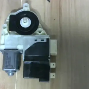 CITROEN C4 2008.10.01-2010.09.30 Jobb első ablakemelő motor bontott alkatrész Exkluzív ajánlat