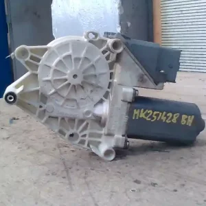 Népszerű CITROEN C5 -04.09 Bal hátsó ablakemelő motor bontott alkatrész