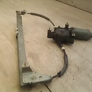 Legkelendőbb CITROEN XANTIA Jobb hátsó ablakemelő szerkezet elektromos bontott alkatrész