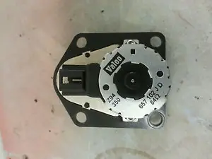 Korlátozott ajánlat CITROEN XSARA 97.11-00.10 Fűtés állító motor bontott alkatrész