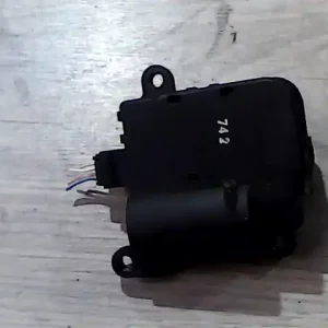 Kedvezmény CITROEN XSARA 97.11-00.10 Fűtésszabályzó zsalu állító motor bontott alkatrész