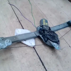 Legjobb ár DACIA LOGAN MCV 04.11-0812 Bal első ablakemelő szerkezet elektromos egyterű bontott alkatrész