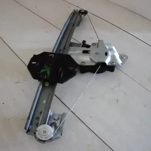 DACIA Sandero Stepway 2017.01.01- Jobb első ablakemelő szerkezet elektromos bontott alkatrész Prémium